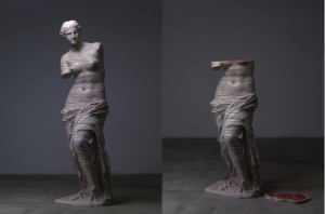 La Venus de Milo montada y desmontada a medias. De la serie Classic sculptures dissected (2011-2012)