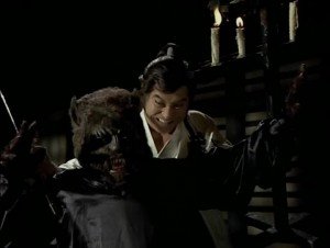 La bestia y la espada mágica. Paul Naschy con Shigeru Amachi.