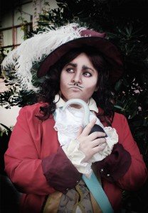 Cosplay del Capitán Garfio. Imagen cedida por la cosplayer, Blacky D'Lioncourt.