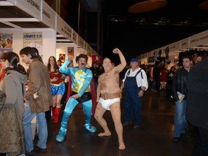 Animadores del Salón del Cómic de Zaragoza 2009, disfrazados del Supergrupo de Jan. Este caso no sería considerado cosplay, puesto que se trataba de personal del Salón.