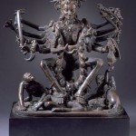 Escultura de la diosa Chamunda.