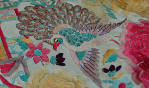 El pavo real es considerado un animal de elevada estirpe y gran belleza.