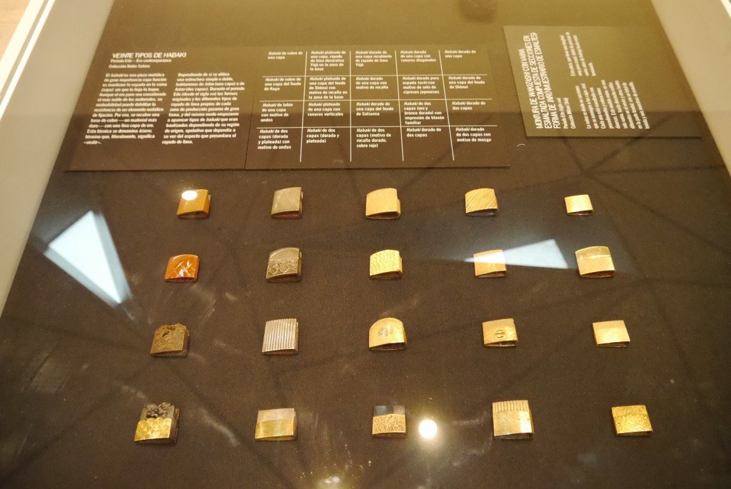 Muestrario de habaki para nihontô. 