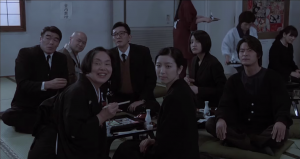 La familia Suzuki, reunida para el funeral de Mitsuo. 