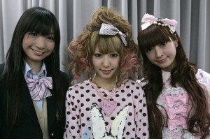 Embajadoras del Ministerio de Exteriores de Japón. XV Salón del Manga de Barcelona (fuente: abc.net.au). 